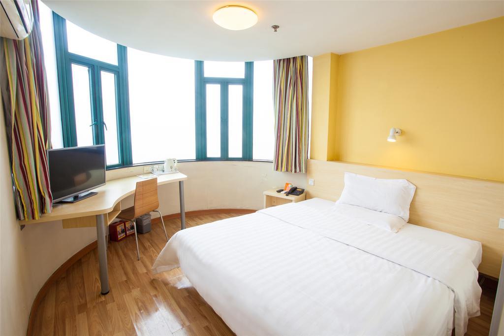 7Days Inn Shenzhen Shajing Shiming Square Exterior foto